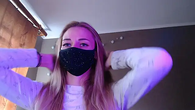 Snapshot of Iris_lave chatting on September 2025 02:22:02 PM Iris lave online show from September 2025 02:22:02 PM