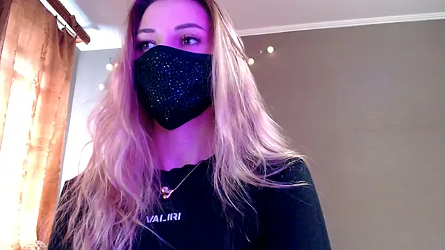 Snapshot of Iris_lave chatting on April 2026 02:34:01 PM Iris lave online show from April 2026 02:34:01 PM