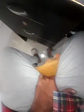 hackyourpussyxh online show from December 2025 03:01:01 AM