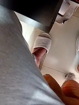 hackyourpussyxh online show from January 2026 03:23:01 AM