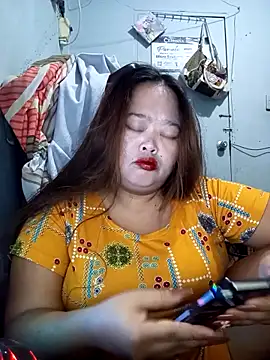 sweetbigtits19 online show from April 2026 03:20:01 PM