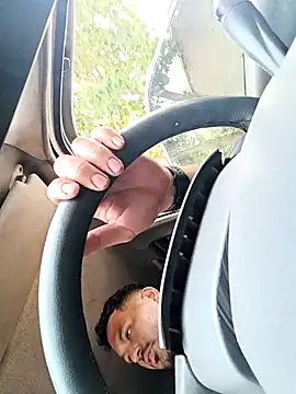 Frank0021 online show from October 2025 08:54:02 PM