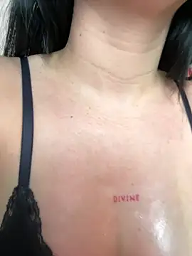 lucy grey25 online show from April 2026 11:55:01 AM