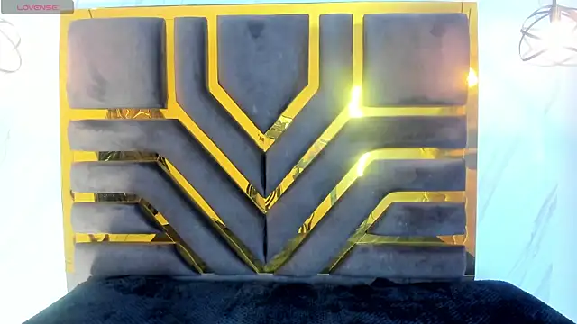 Zafiro claire online show from October 2025 07:09:02 PM