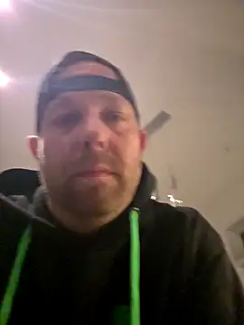 Snapshot of boytoy40 chatting on October 2025 02:44:01 AM boytoy40 online show from October 2025 02:44:01 AM