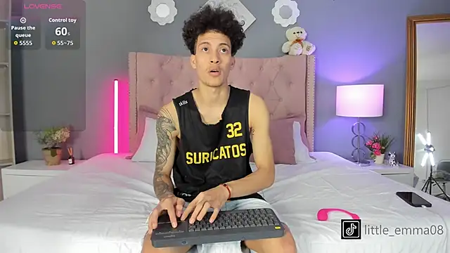 Joe And Emma online show from November 2025 08:11:01 PM