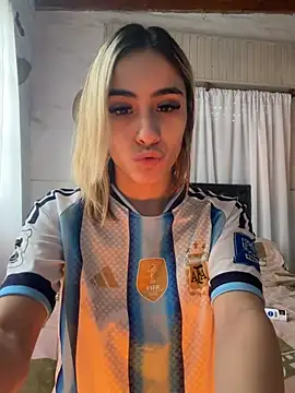 Snapshot of Babylovetiernax chatting on August 2026 06:22:02 PM Babylovetiernax online show from August 2026 06:22:02 PM