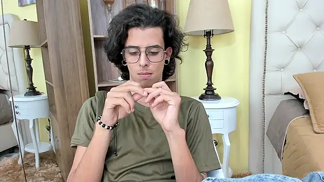 Ibratxandy online show from January 2026 07:06:01 PM