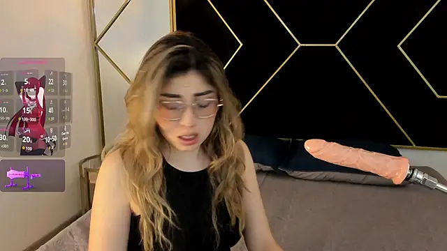 Snapshot of Vale_honny chatting on September 2025 04:23:02 AM Vale honny online show from September 2025 04:23:02 AM