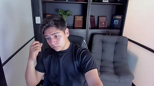 Asta Black online show from September 2025 07:57:01 PM