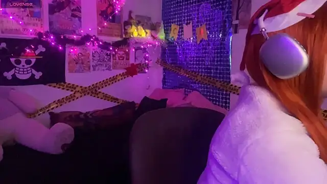 PixelKitty  online show from December 2025 10:49:02 PM