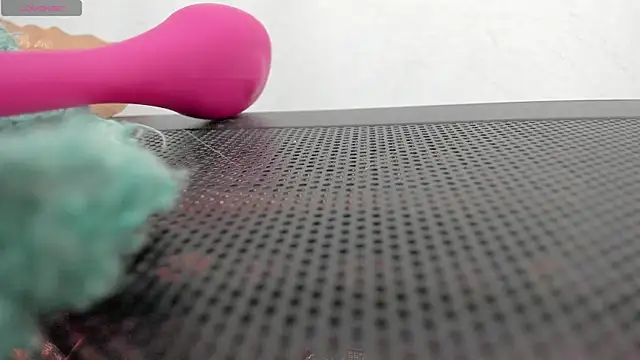 FluffyMelons online show from April 2026 11:02:01 PM