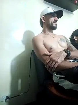 andrusstik online show from October 2025 05:17:02 AM