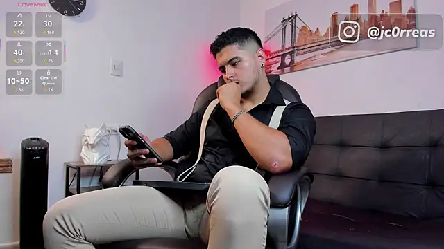  Juanes online show from December 2025 09:43:02 PM