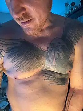 CloudyKingG online show from June 2026 12:25:01 PM