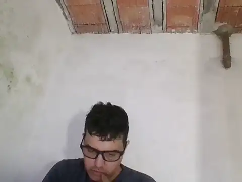 Quarentaoon online show from November 2025 08:44:01 PM