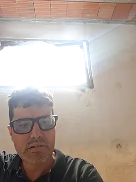 Quarentaoon online show from November 2025 05:47:02 PM