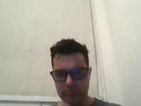 Quarentaoon online show from November 2025 09:37:02 PM