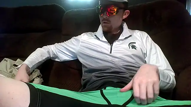 GayMITwink online show from April 2026 07:10:01 PM