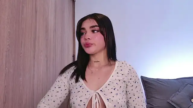 DulceDuarte online show from December 2025 01:03:02 AM