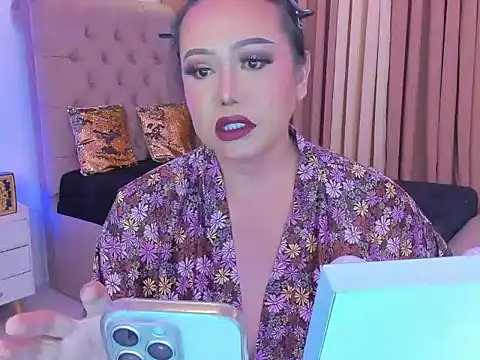 dianaCortney 21 online show from October 2025 01:25:02 PM