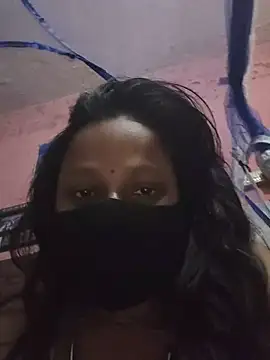 shalubhabhi69 online show from November 2025 06:40:01 PM