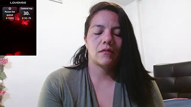 Megan Milf   online show from March 2026 12:33:02 PM