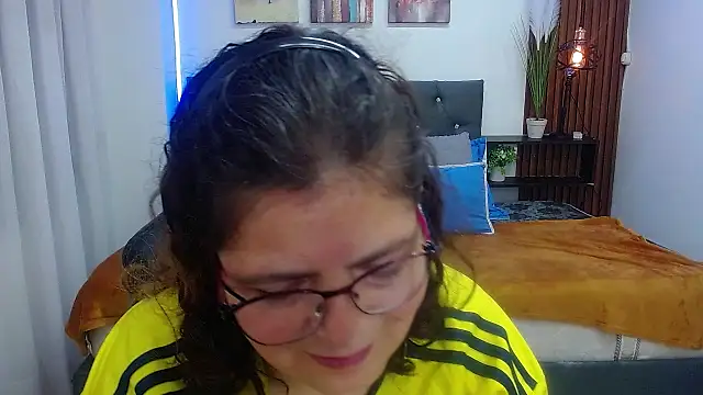 Snapshot of Linda_banks_ chatting on September 2025 01:38:01 AM Linda banks online show from September 2025 01:38:01 AM