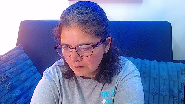 Linda banks  online show from November 2025 01:26:02 AM