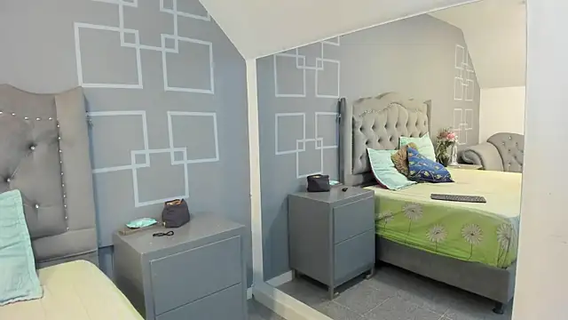 AliceBlackx online show from October 2025 11:45:02 AM