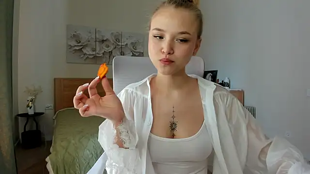 flooora 0 online show from June 2026 01:43:02 AM