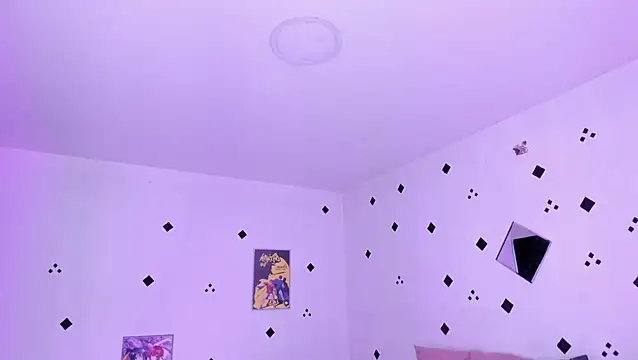 crushnier1 online show from September 2025 05:58:01 PM