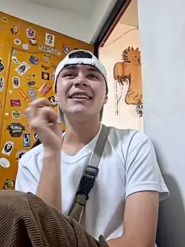 crushnier1 online show from September 2025 06:13:02 PM