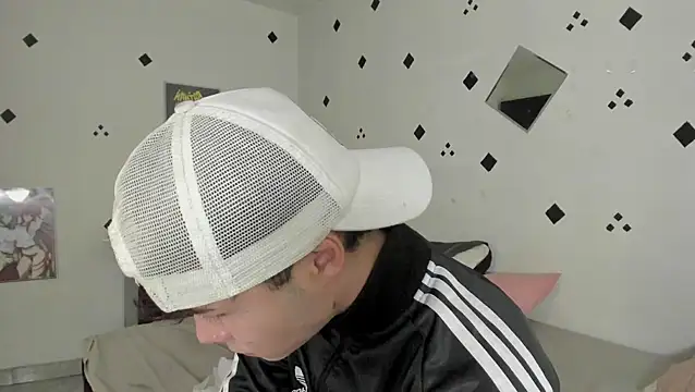 crushnier1 online show from October 2025 05:48:02 PM