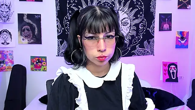 Snapshot of Rose_72 chatting on June 2026 03:10:02 PM Rose 72 online show from June 2026 03:10:02 PM