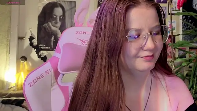 Sienna-Cow online show from November 2025 01:33:02 PM