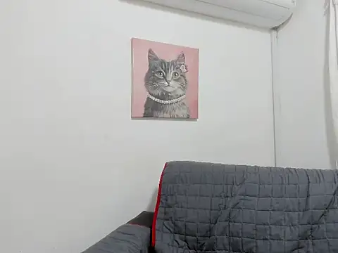 nahomy ryans online show from November 2025 11:58:01 PM