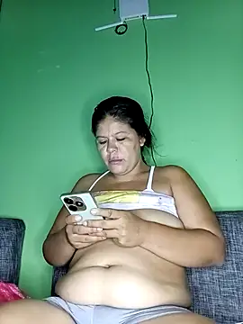 hotmom33 online show from September 2025 11:10:02 AM