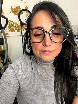 Snapshot of hotadhara01 chatting on November 2025 03:17:01 AM hotadhara01 online show from November 2025 03:17:01 AM