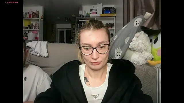 harleyblair online show from March 2026 11:11:01 PM