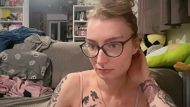 Snapshot of harleyblair chatting on July 2026 09:32:01 PM harleyblair online show from July 2026 09:32:01 PM