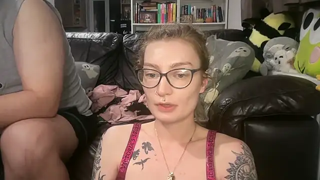 Snapshot of harleyblair chatting on July 2026 10:04:01 PM harleyblair online show from July 2026 10:04:01 PM