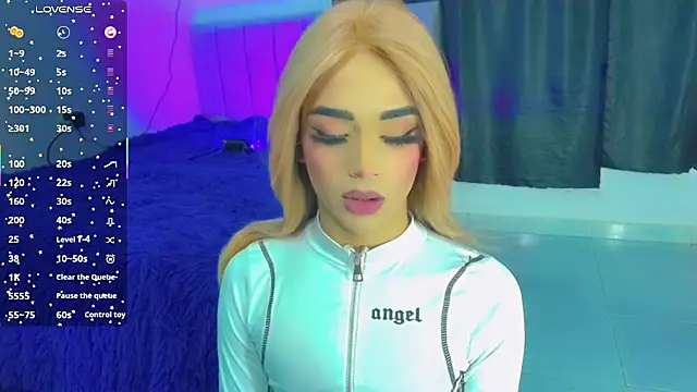 HANNAH BACKERS online show from October 2025 03:51:02 AM