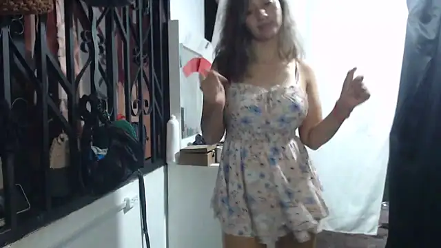 Snapshot of annie_clark2 chatting on November 2025 08:40:02 PM annie clark2 online show from November 2025 08:40:02 PM