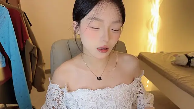 Snapshot of Robin-o3 chatting on October 2025 03:41:01 PM Robin-o3 online show from October 2025 03:41:01 PM