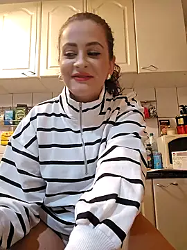 ShineBright88 online show from October 2025 08:26:01 PM