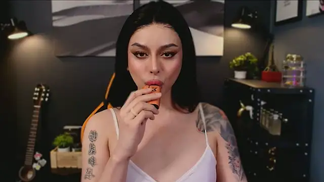 LUNACOCKSLAYER online show from November 2025 03:38:02 AM