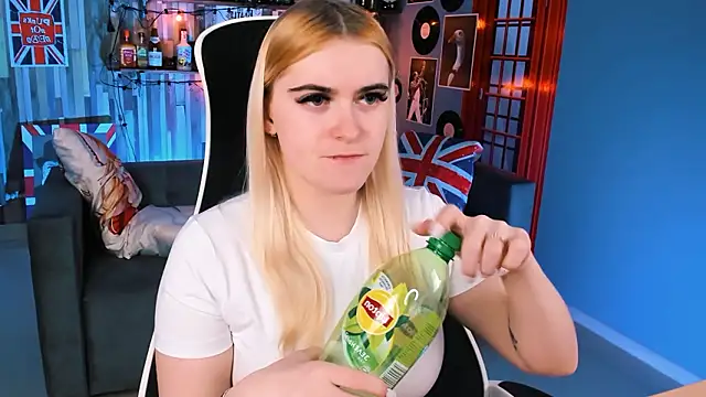 Stef Nicks online show from March 2026 09:02:02 AM