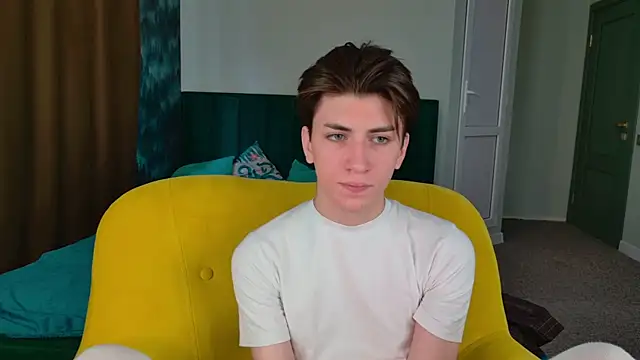 Snapshot of Oliver_Starboy chatting on September 2025 07:42:01 AM Oliver Starboy online show from September 2025 07:42:01 AM