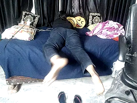 Anaconda-Mall online show from November 2025 03:50:01 AM